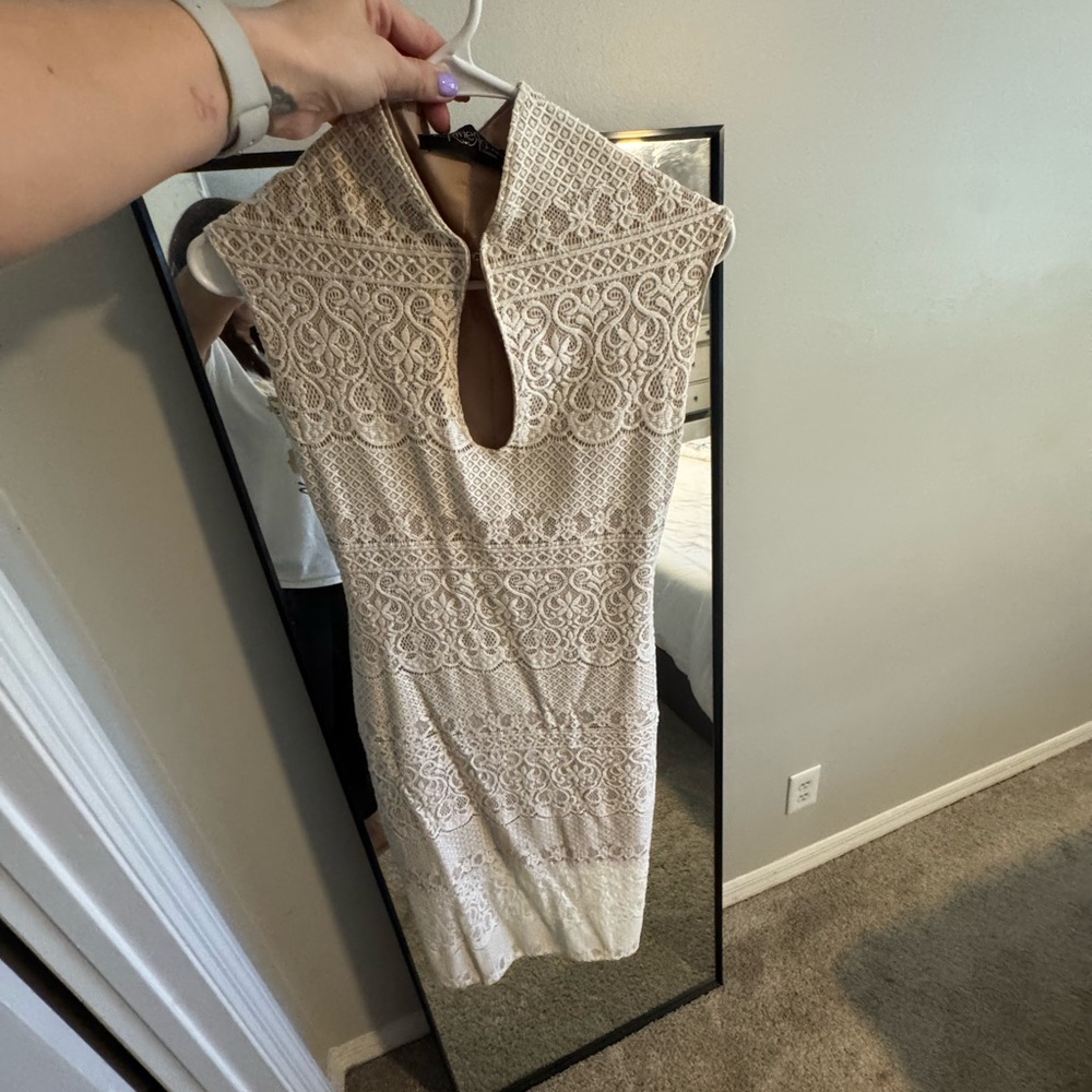 Elegant Cream Lace Dress